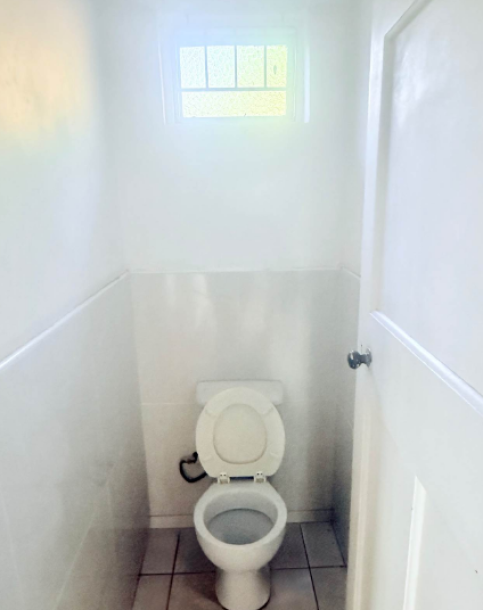3 Bedroom House in Grosvenor, Durban-6