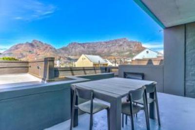 1 Bedroom Apartment / Flat for Sale in Bo Kaap-0