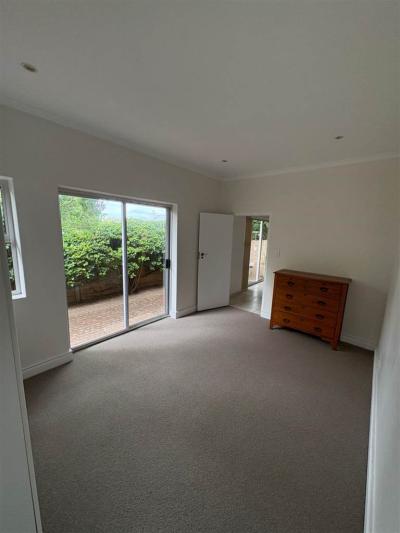 1 Bed Garden Cottage in Constantia Hill Estate-3