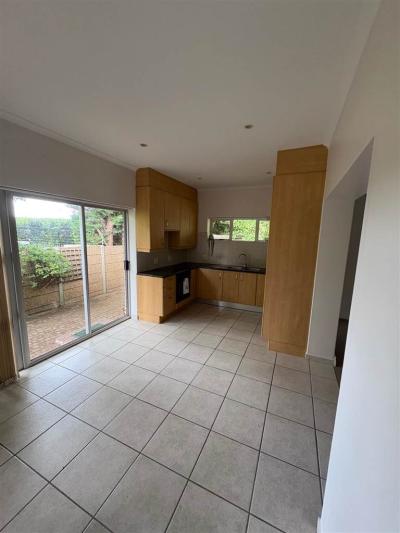 1 Bed Garden Cottage in Constantia Hill Estate-4