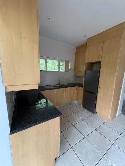 1 Bed Garden Cottage in Constantia Hill Estate-6