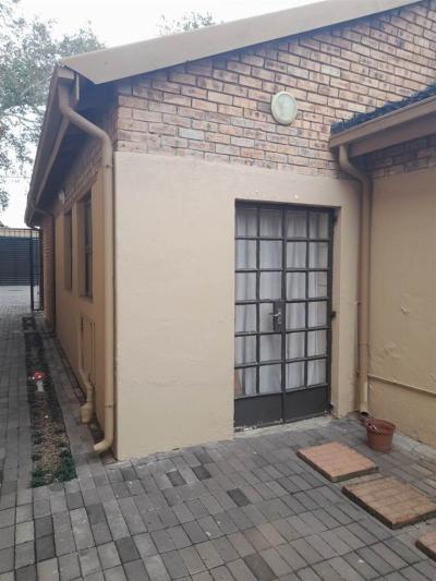 2 Bedroom Garden Cottage in Greenside East-5