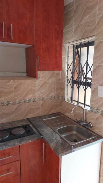 1 Bed Apartment in Protea Glen-10