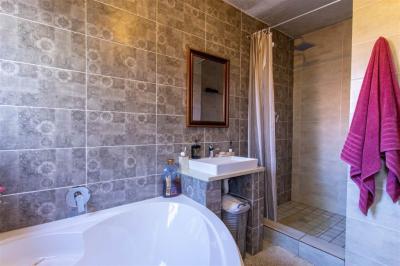 2 Bedroom Townhouse in Wierda Park-12