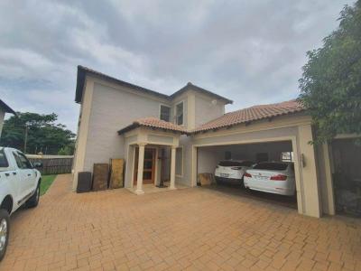3 Bedroom House in Raslouw Manor