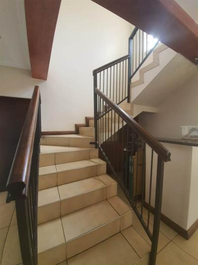 3 Bedroom House in Raslouw Manor-6