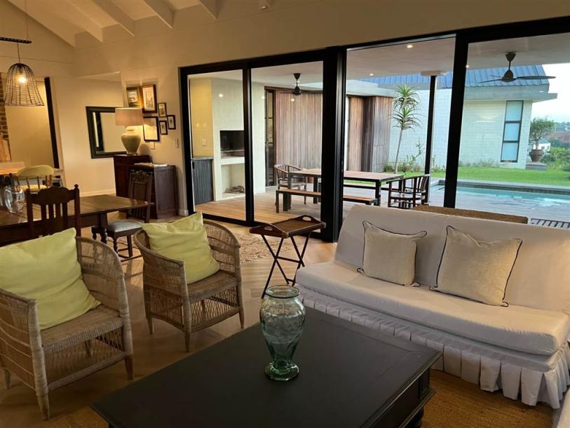 4 Bedroom House in Sheffield Beach-11