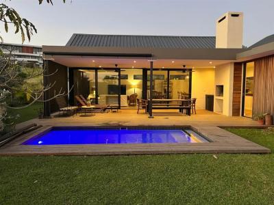 4 Bedroom House in Sheffield Beach-1