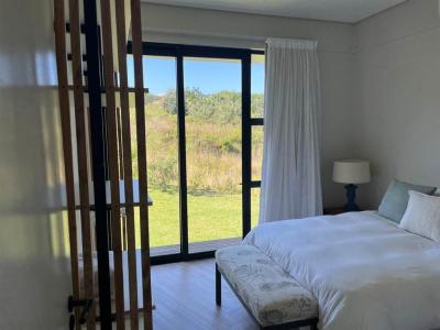 4 Bedroom House in Sheffield Beach-5