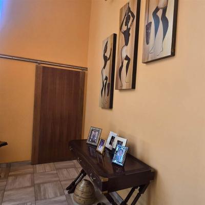 4 Bed House in Royldene-10