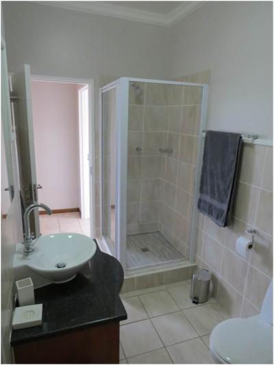 1 Bed Apartment in Morningside-5