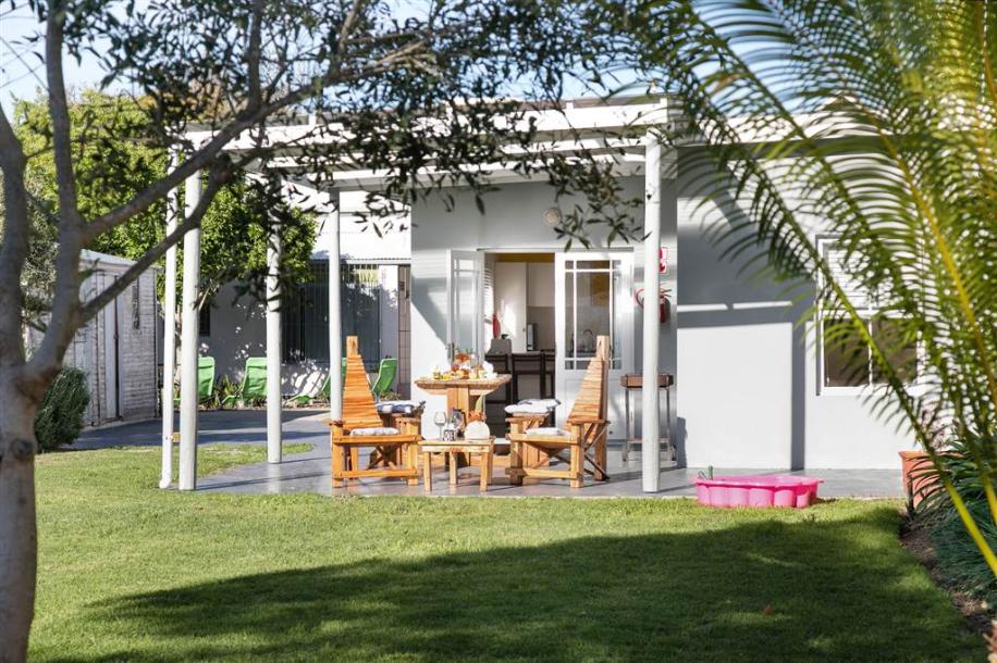 2 Bedroom House in Robertson-6