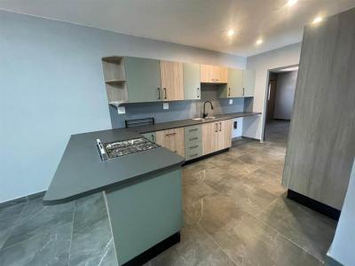 3 Bed Garden Cottage in Randpark-0