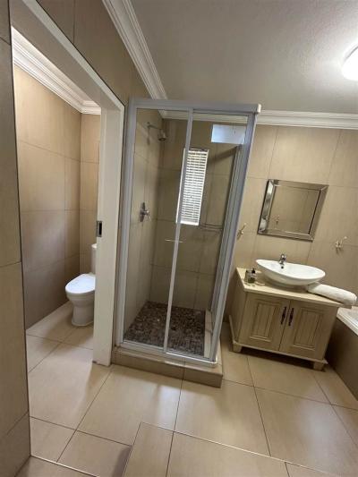 2 Bedroom Apartment in Groenkloof-13