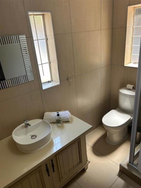 2 Bedroom Apartment in Groenkloof-16