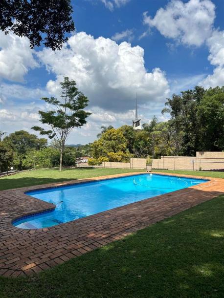 2 Bedroom Apartment in Groenkloof-18
