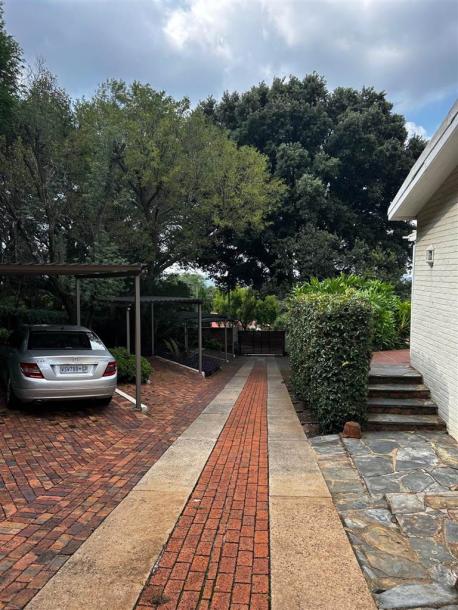 2 Bedroom Apartment in Groenkloof-19
