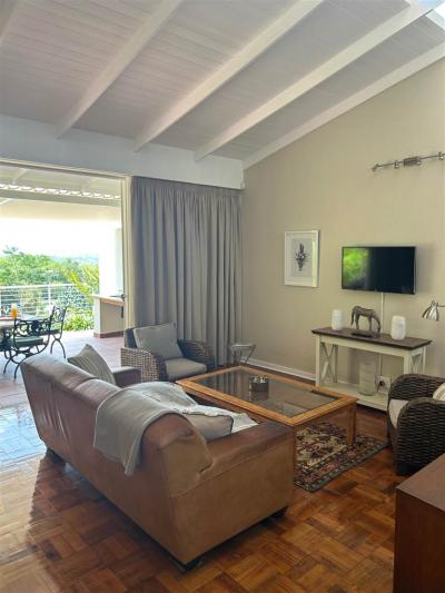 2 Bedroom Apartment in Groenkloof-2