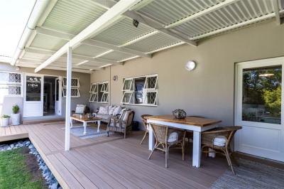 4 Bedroom House in Nahoon-17