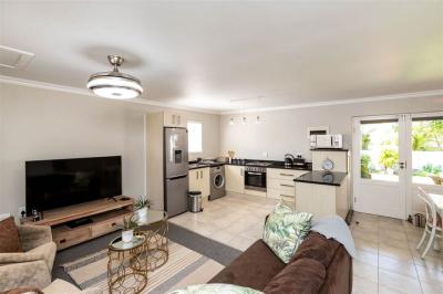 4 Bedroom House in Nahoon-18