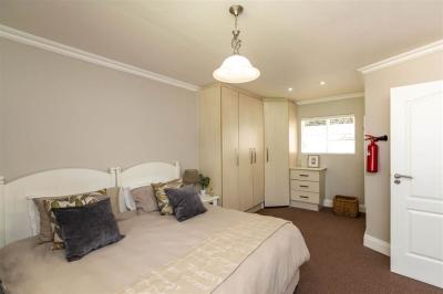 4 Bedroom House in Nahoon-19