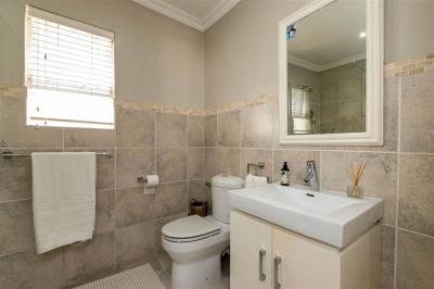 4 Bedroom House in Nahoon-20