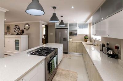 4 Bedroom House in Nahoon-6