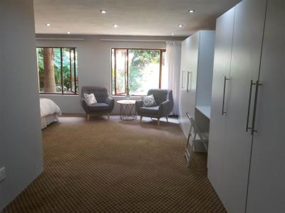1 Bed Apartment in Johannesburg Central and CBD-3