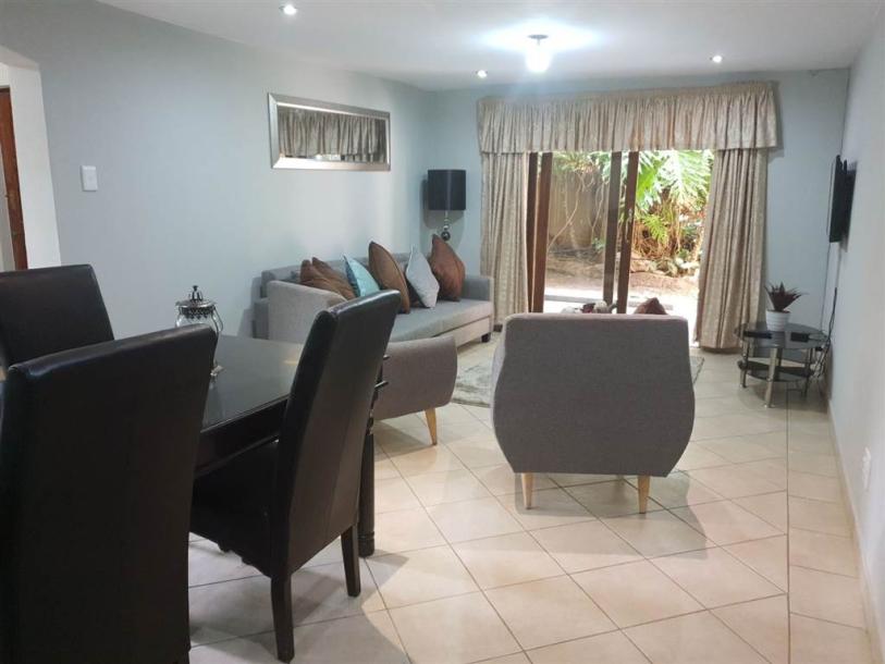 1 Bed Apartment in Johannesburg Central and CBD-7