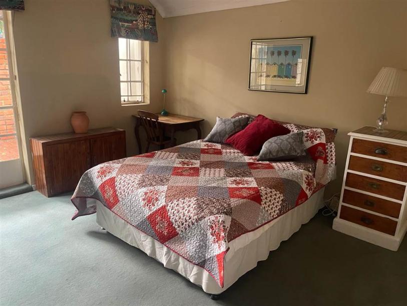 1 Bed Garden Cottage in Johannesburg Central and CBD-3