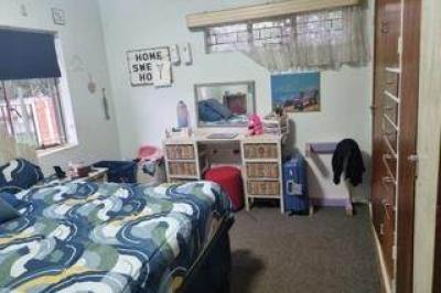 3 Bedroom House in Songloed-9