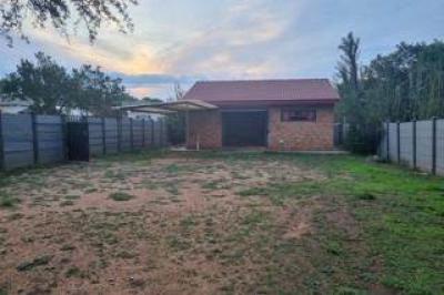 3 Bedroom House in Songloed-14