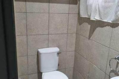 3 Bedroom House in Songloed-16