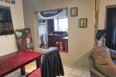 3 Bedroom House in Songloed-7