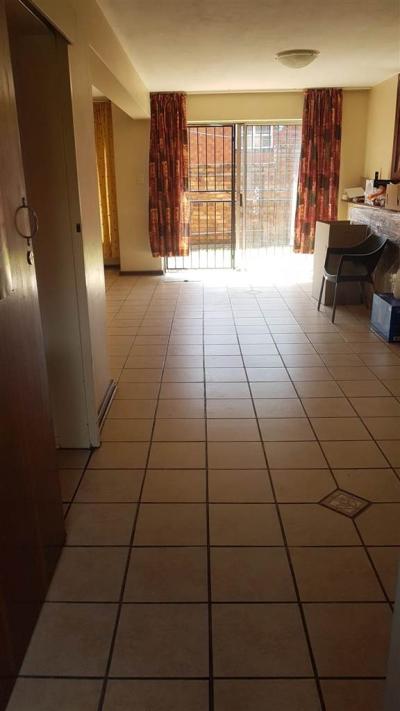 3 Bedroom Duplex in Lyttelton Manor