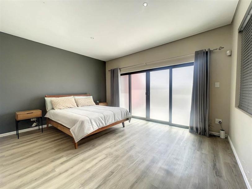 2 Bedroom Townhouse in Lombardy Estate-11