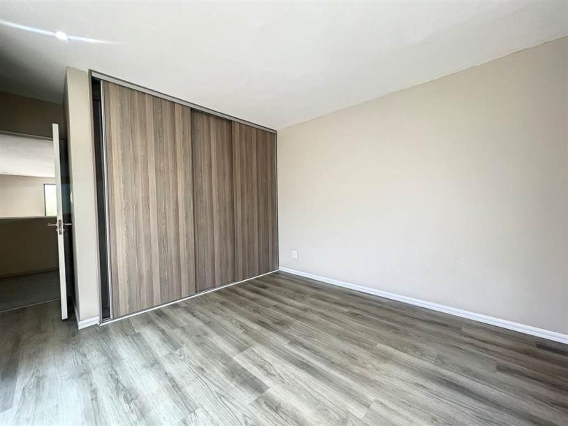 2 Bedroom Townhouse in Lombardy Estate-12