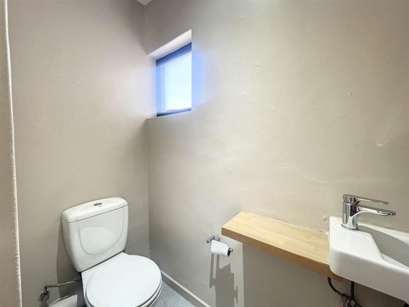 2 Bedroom Townhouse in Lombardy Estate-16