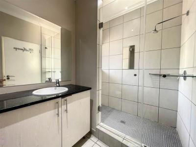 2 Bedroom Townhouse in Lombardy Estate-4