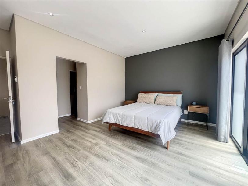 2 Bedroom Townhouse in Lombardy Estate-5