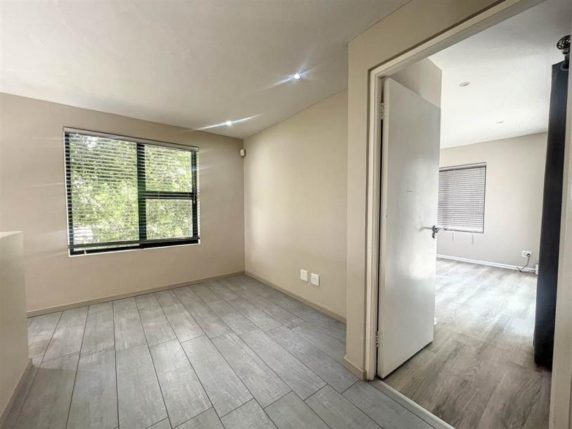 2 Bedroom Townhouse in Lombardy Estate-6