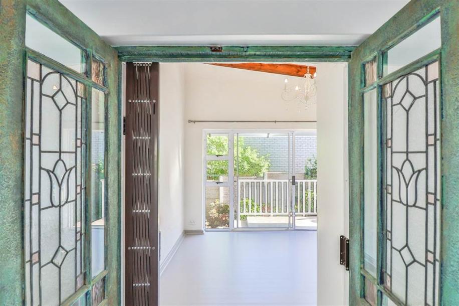 3 Bedroom House in Dana Bay-9