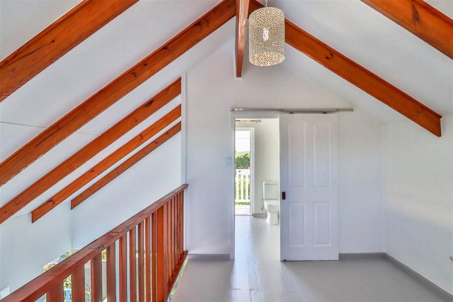 3 Bedroom House in Dana Bay-14