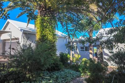 3 Bedroom House in Dana Bay-17