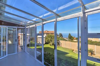 3 Bedroom House in Dana Bay-8