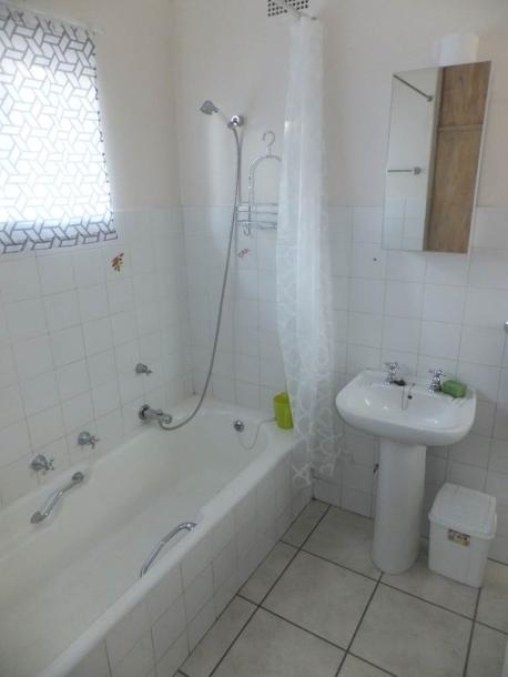 1 Bedroom Garden Cottage in Parkview-3