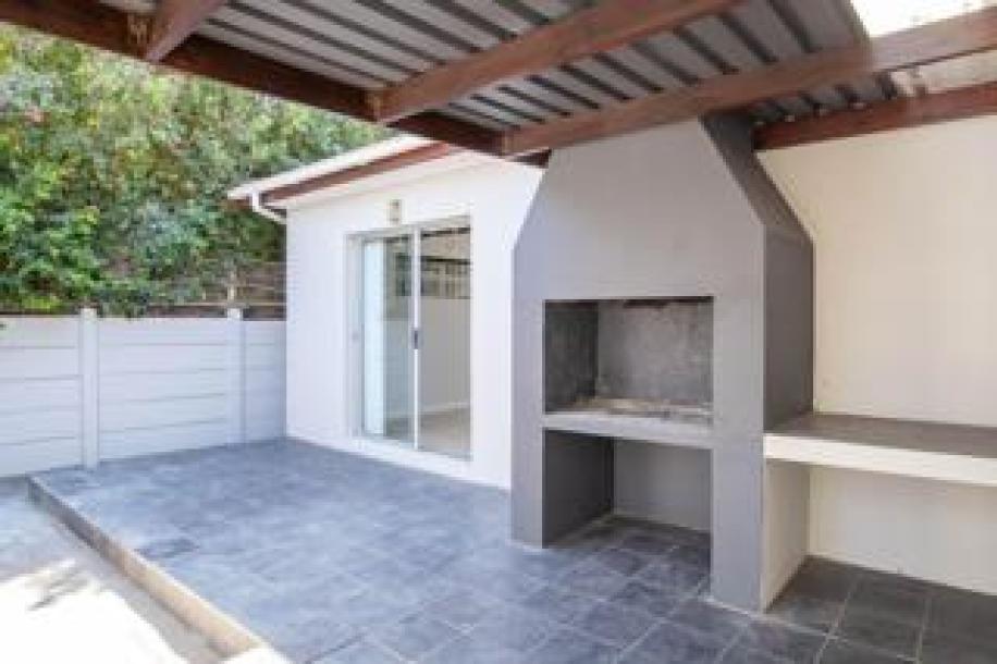 4 Bedroom House for Sale in Kenwyn-5