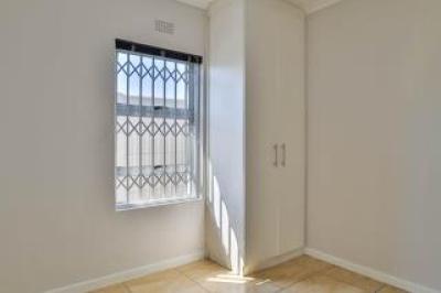 4 Bedroom House for Sale in Kenwyn-14