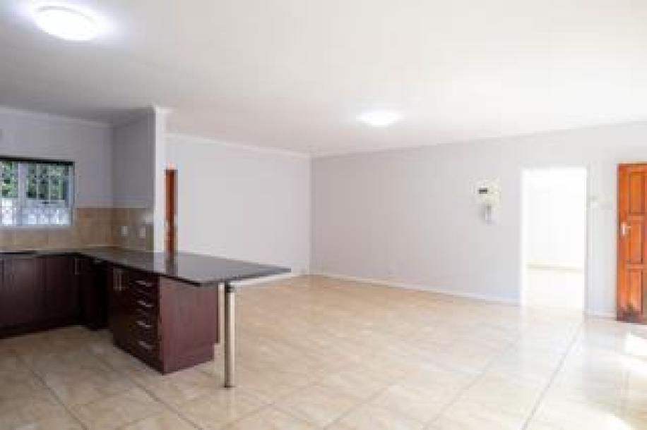 4 Bedroom House for Sale in Kenwyn-8