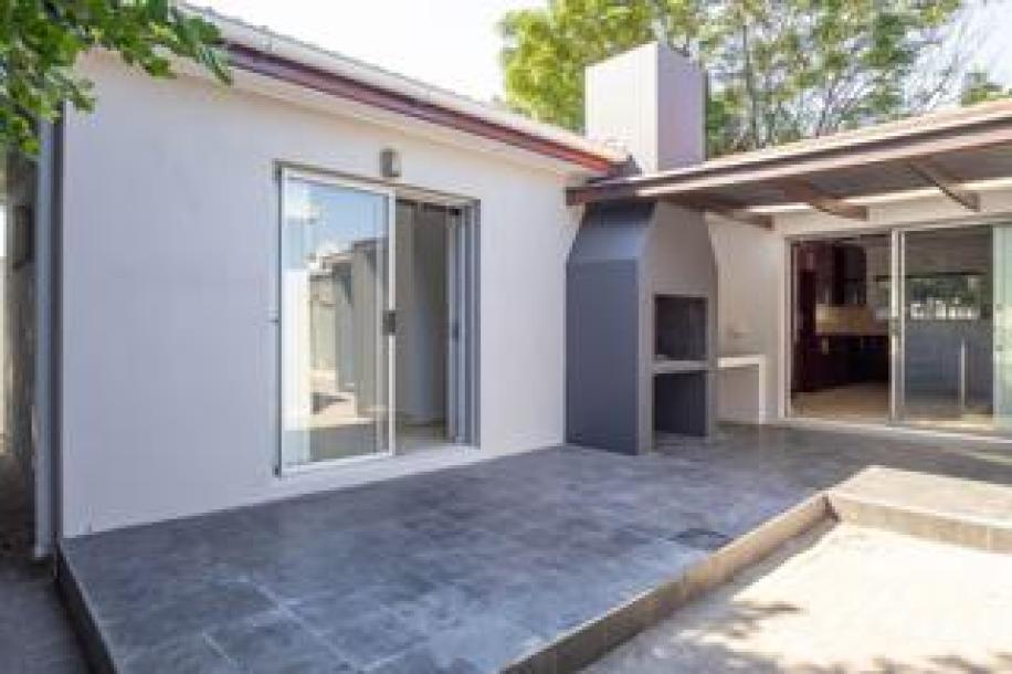 4 Bedroom House for Sale in Kenwyn-6